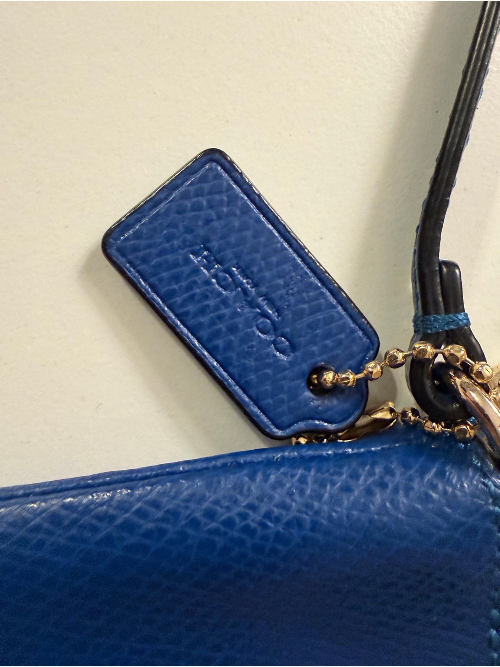 Coach Blue Leather Wristlet with Gold Logo - Picture 3 of 8